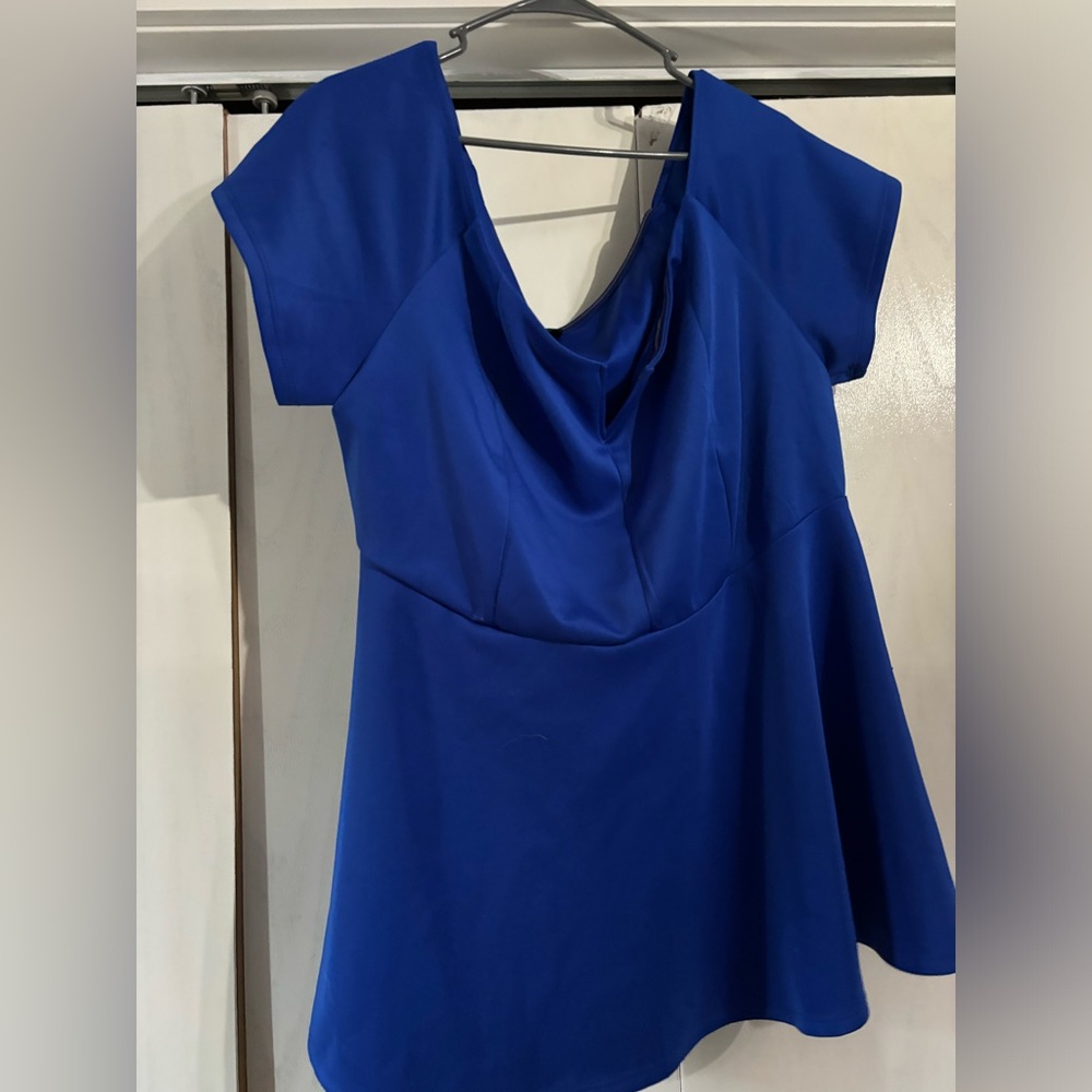 Torrid Size 3 blue off shoulder with V top. SF/pet friendly home. EUC